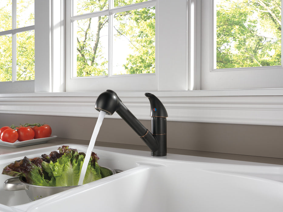 Delta Peerless Core:P18550LF Kitchen Pull-Out Faucet