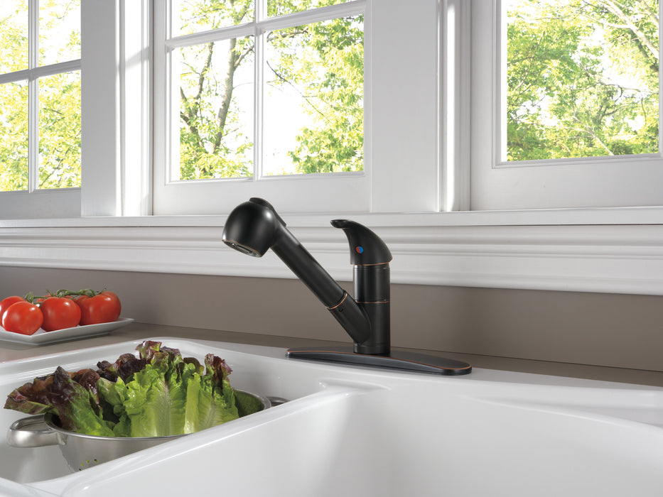Delta Peerless Core:P18550LF Kitchen Pull-Out Faucet