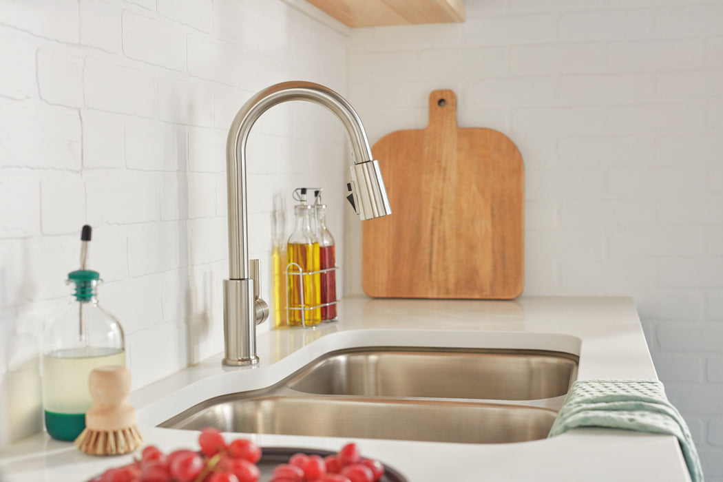 Peerless Flute P7912LF Single Handle Pulldown Kitchen Faucet