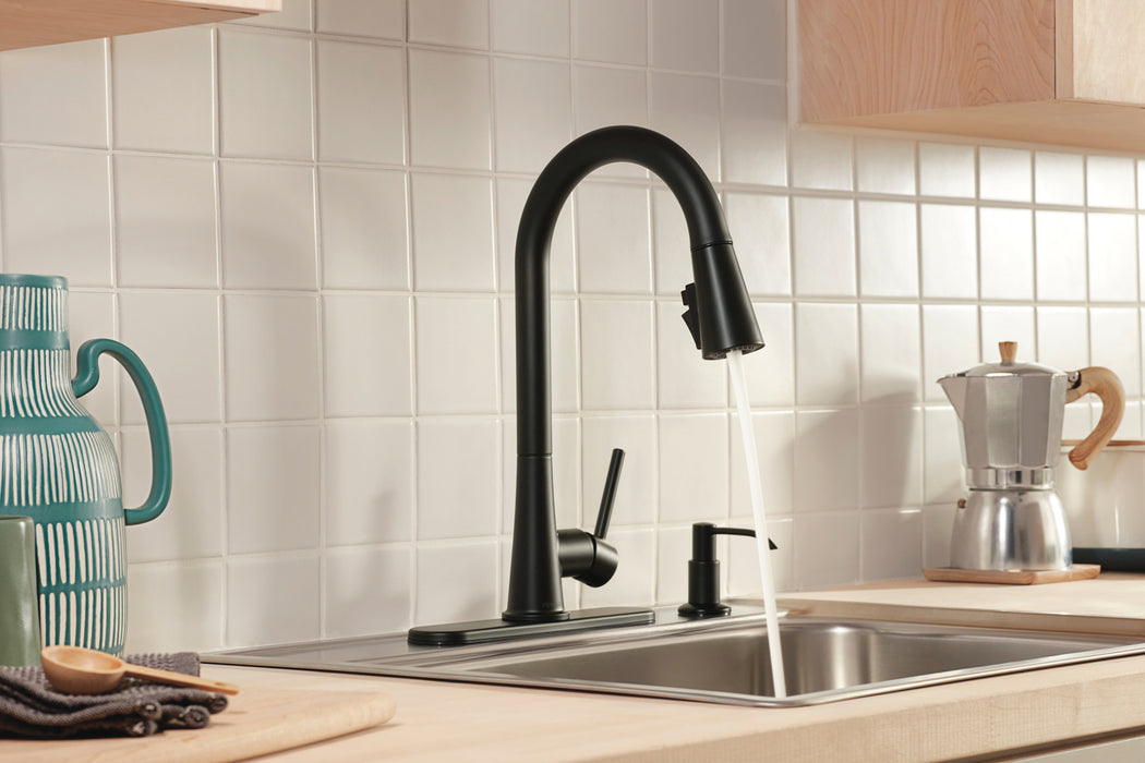 Delta Peerless Precept: Single-Handle Pull-Down Kitchen Faucet