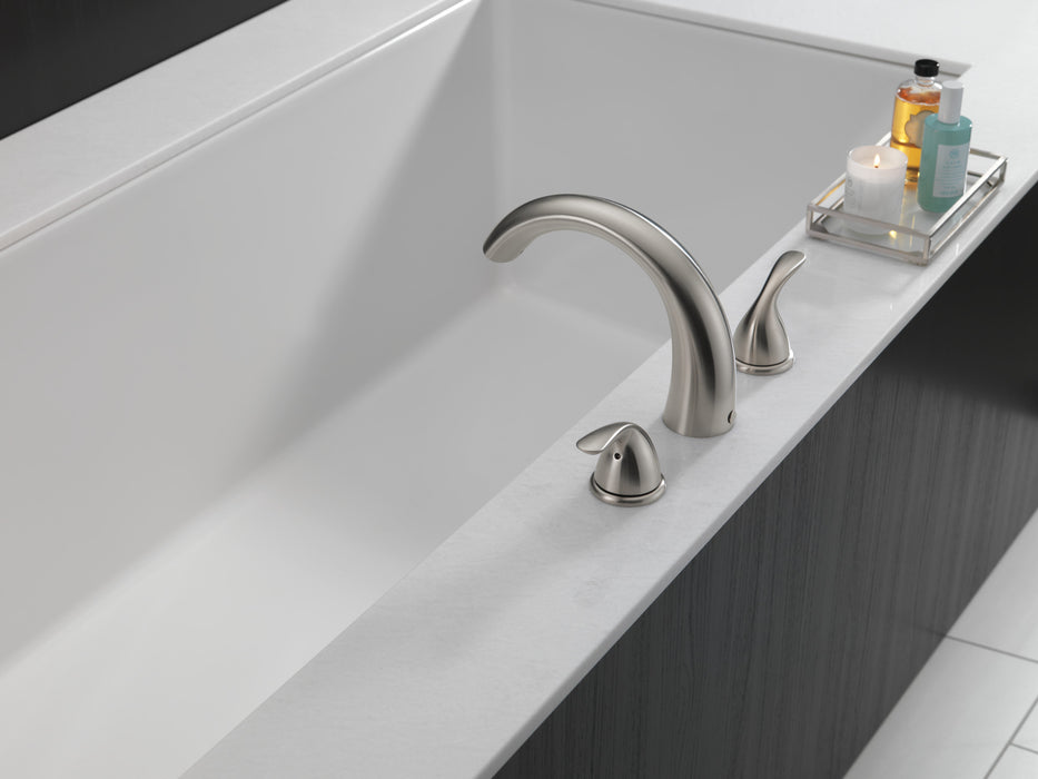 Delta Classic:T2705 Roman Tub Trim