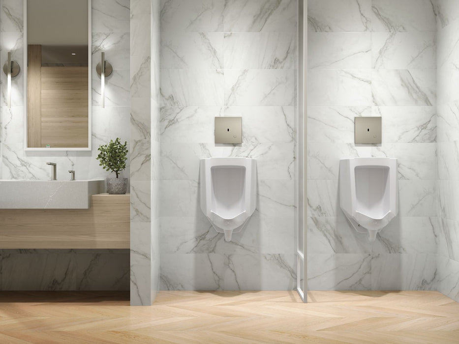 Up to 2 walls & multiple product categories visible