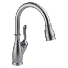 Load image into Gallery viewer, Delta Leland: Single Handle Pull-Down Kitchen Faucet with ShieldSpray Technology
