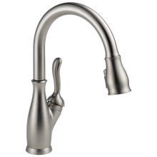 Load image into Gallery viewer, Delta Leland: Single Handle Pull-Down Kitchen Faucet with ShieldSpray Technology
