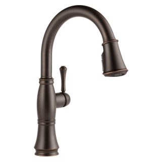 Delta Cassidy: Single Handle Pull-Down Kitchen Faucet with ShieldSpray Technology