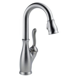 Delta Leland: Single Handle Pull-Down Bar / Prep Faucet