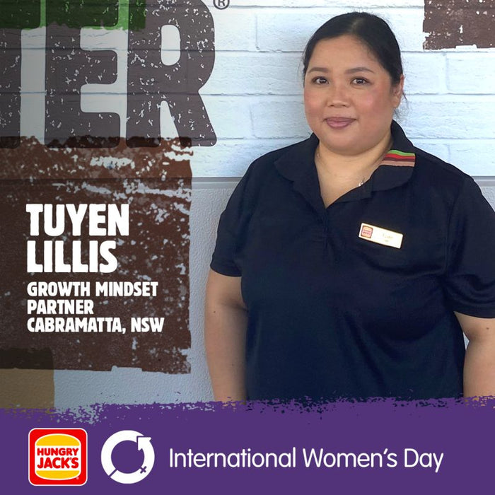 Victoria+Albert TER Terrassa 67" x 32" Freestanding Soaking Bathtub